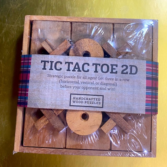TIC TAC TOE 2-D WOODEN GAME PUZZLE HANDCRAFTED SIAM MANDALAY SEALED PACKAGE - Picture 1 of 7